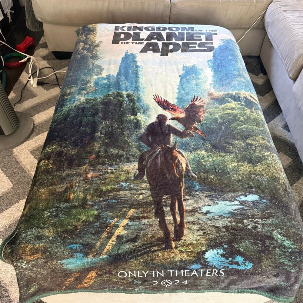 AMC Kingdom of the Planet of the Apes 2024 Plush Throw Blanket 60x40 Promo